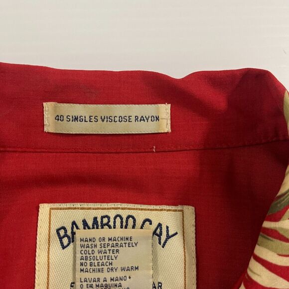 BAMBOO CAY Shirt Men Large Red Short Sleeve Button Leaves Tropical Viscose Blend - Picture 5 of 9